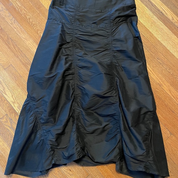 Areli Dresses & Skirts - Areli 100% Silk Shantung Skirt Size 6